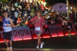 BIB: 41547, 77403
                            <button type="button" onclick="openModal(23212580)" class="btn btn-primary btn-sm float-right btn-popup" data-toggle="modal" data-target=".modal-high-quality">
                        <i class="fas fa-shopping-cart"></i> Add to Cart
                    </button>
                                            <button type="button" onclick="isThisMe(23212580, true)" class="btn btn-success btn-sm float-right btn-popup btn-isme hidden" data-toggle="tooltip" data-placement="bottom" title="นี่คือรูปของคุณใช่ไหม คลิกที่นี่เพื่อเอาเข้าอัลบั้ม">
                        <i class="fas fa-plus"></i> Add to album
                    </button>
                    <button type="button" onclick="isThisMe(23212580, false)" class="btn btn-warning btn-sm float-right btn-popup btn-isnotme hidden">
                        <i class="fas fa-ban"></i> Remove from album
                    </button>